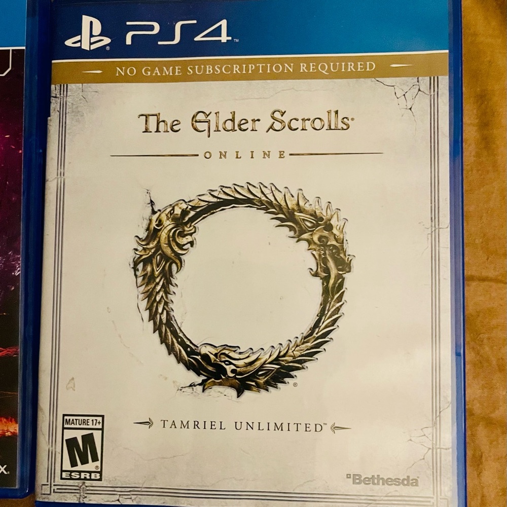 PS4 Game Bundle - Picture 3 of 7